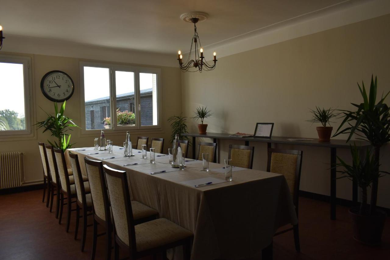 Le Cheval Blanc - Lac Du Der - Logis Hotel Giffaumont-Champaubert Εξωτερικό φωτογραφία